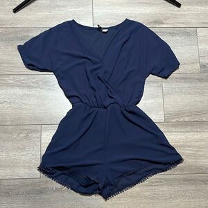 SM95 Divided by H&M navy short sleeve romper